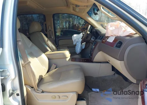 2010 Chevrolet Tahoe Ltz from USA, damaged, VIN 1GNUKCE08AR154501